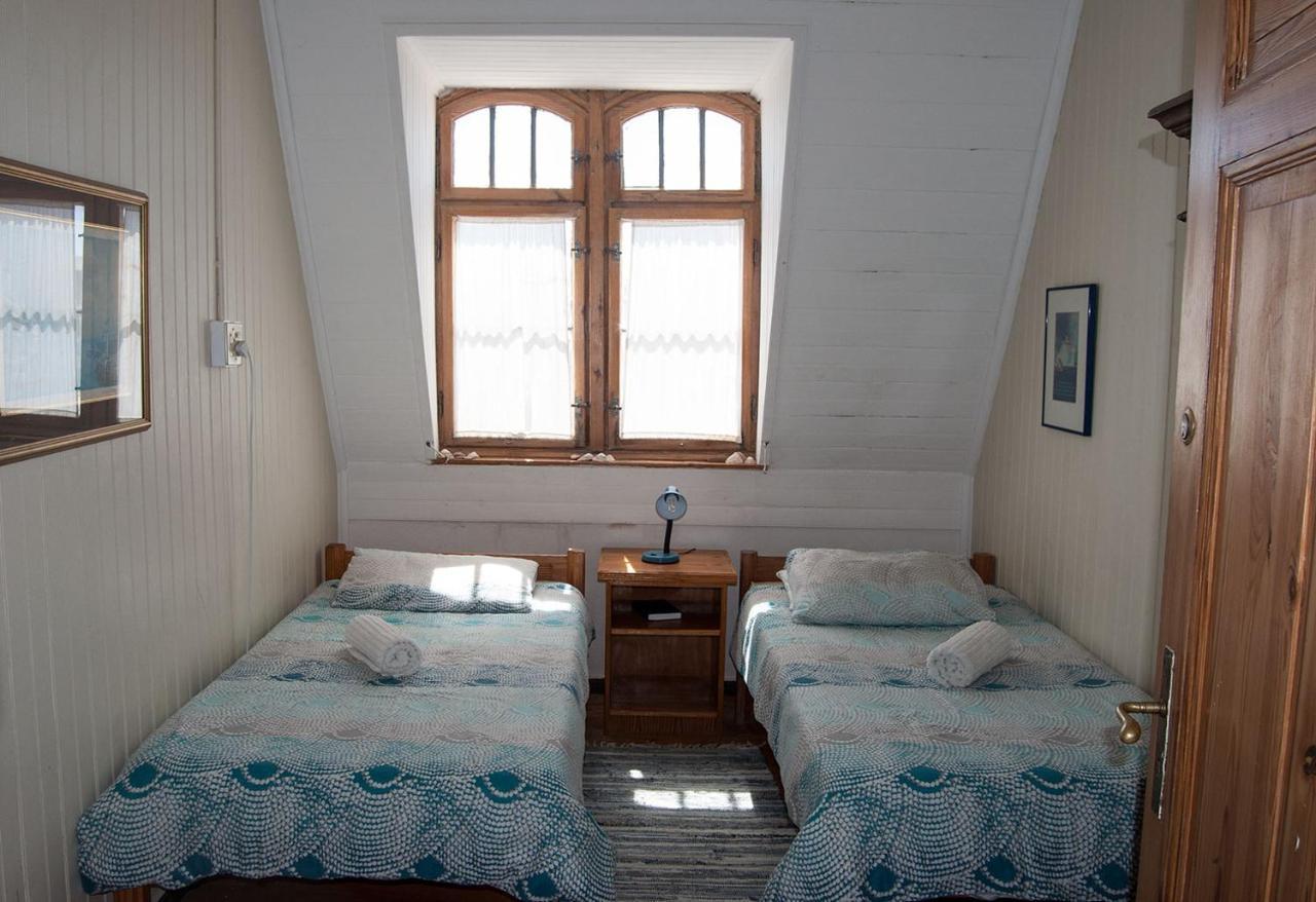 Historical Guesthouse - Self Catering Apartments Lüderitz Exterior foto