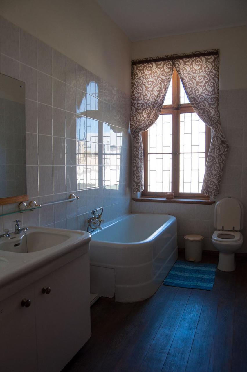 Historical Guesthouse - Self Catering Apartments Lüderitz Exterior foto